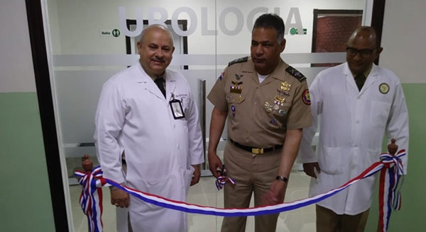 Ministro de Defensa realiza visita e inaugura áreas en El Hospital Central de las Fuerzas Armadas